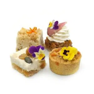 Eau de thym propose un coffret de saison de pièces type tartelettes maison pour des événements à Montpellier